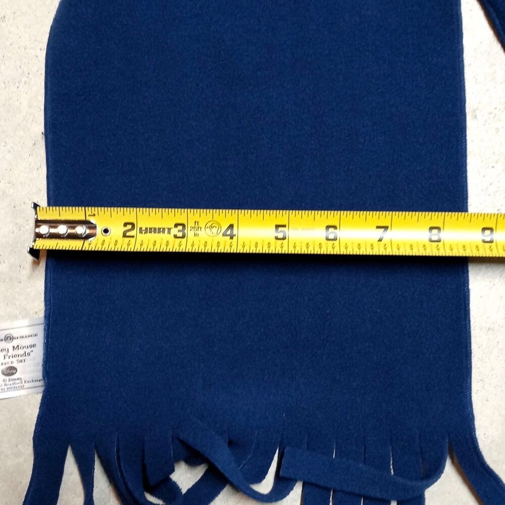 Bradford Exchange Walt Disney Mickey Mouse & Friends Fleece Scarf - Picture 6 of 6